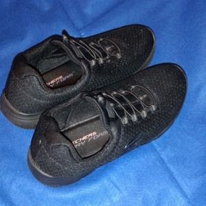 Skechers Summit Size US7 Women's Slip On Shoes